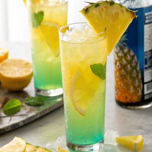 Tropical Lemonade – A Refreshing Summer Sip with Island Vibes